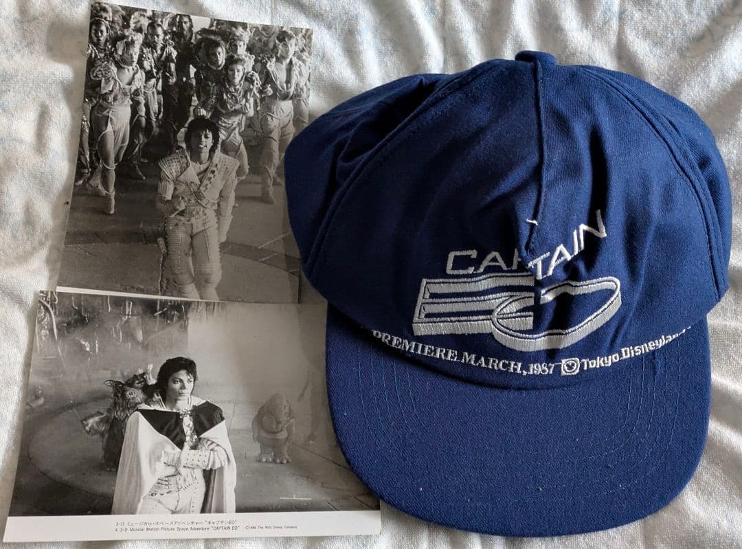 キャプテンEO　非売品キャップと宣材写真のセット
