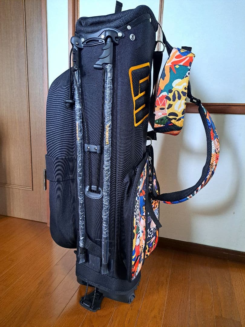 LOUDMOUTH 軽量 スタンド付き キャディバッグ