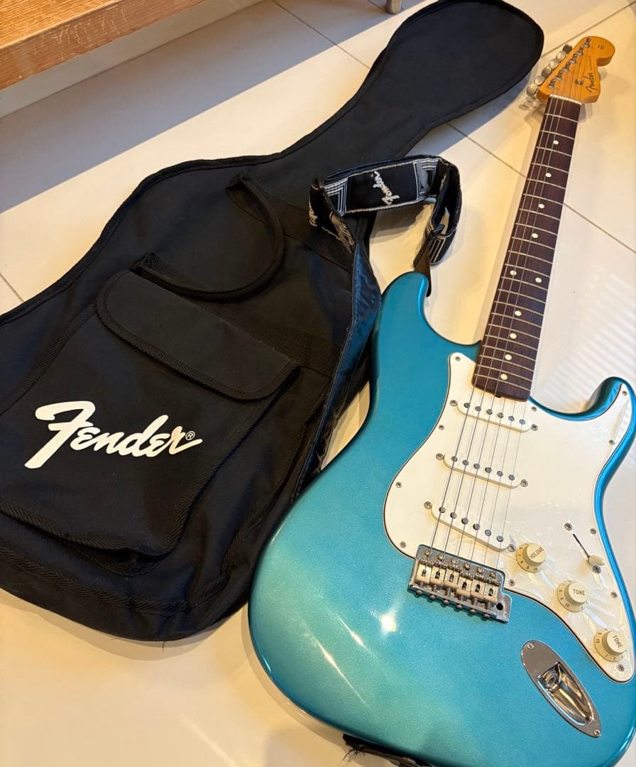 フェンダージャパン　ストラトキャスター　エレキギター