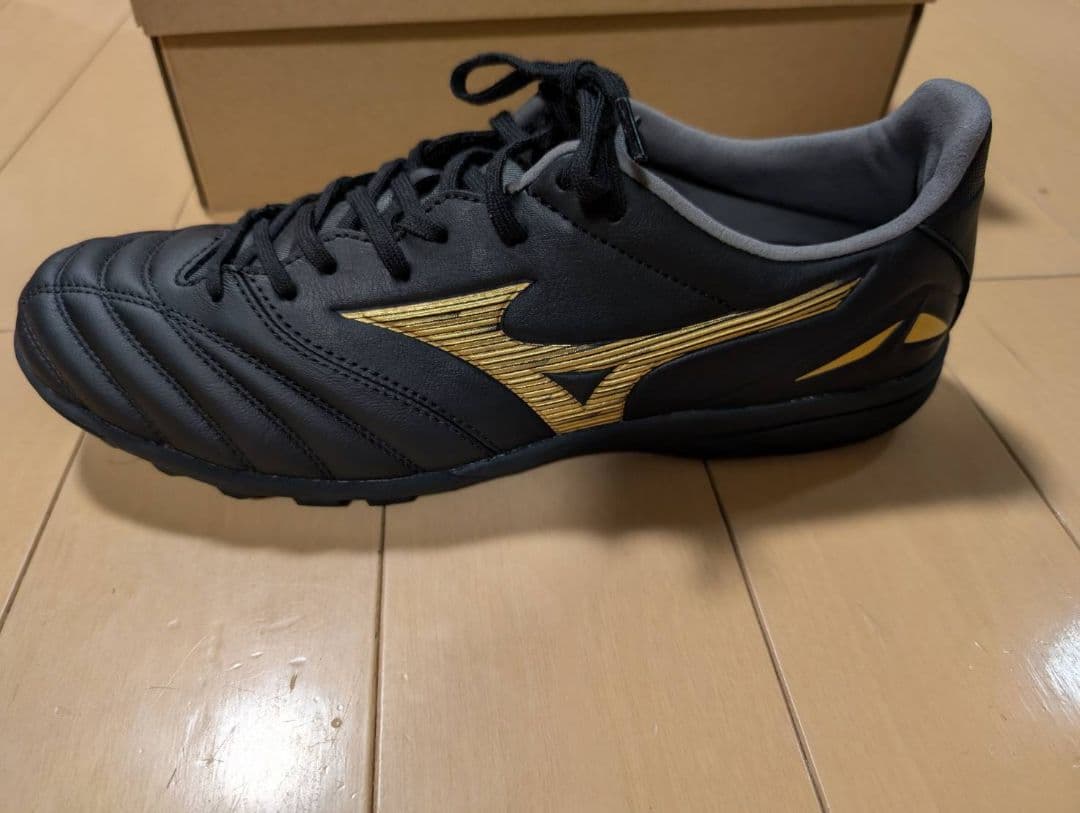 海外限定モデルミズノ モレリアネオ4 PRO AS 26cm 箱付き。