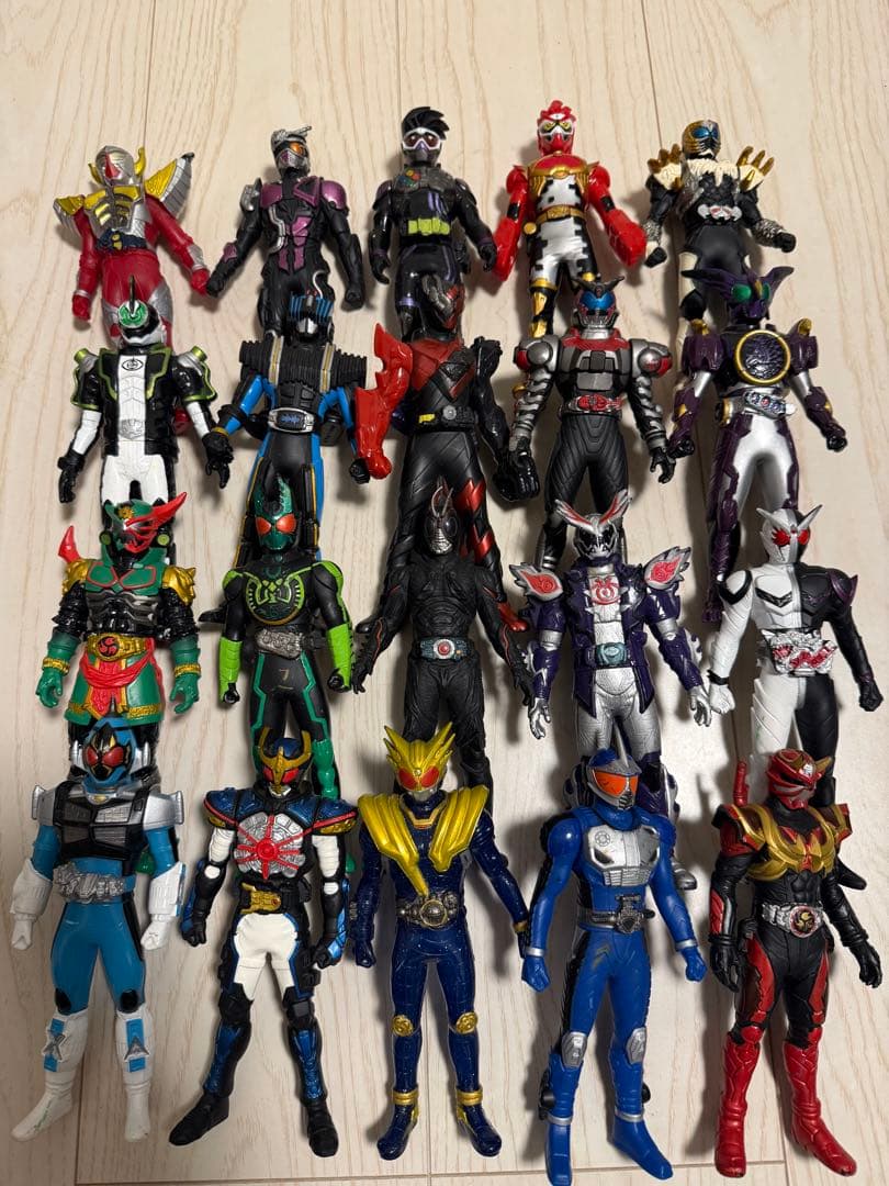 仮面ライダー ソフビ159体　戦隊16体　ウルトラマン2体　まとめ売