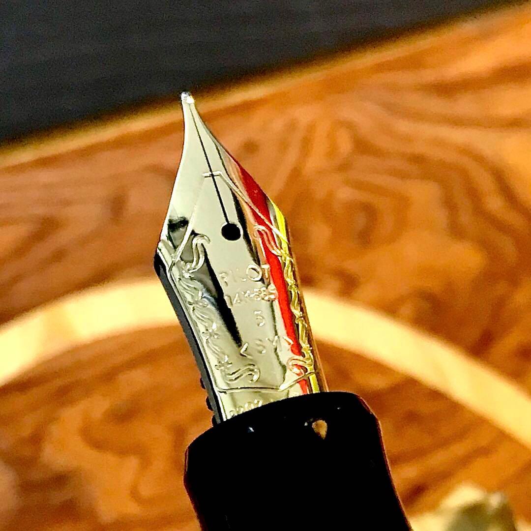 ☆超お勧め☆素晴らしいパイロットカスタム万年筆74（SM)☆書き味最高