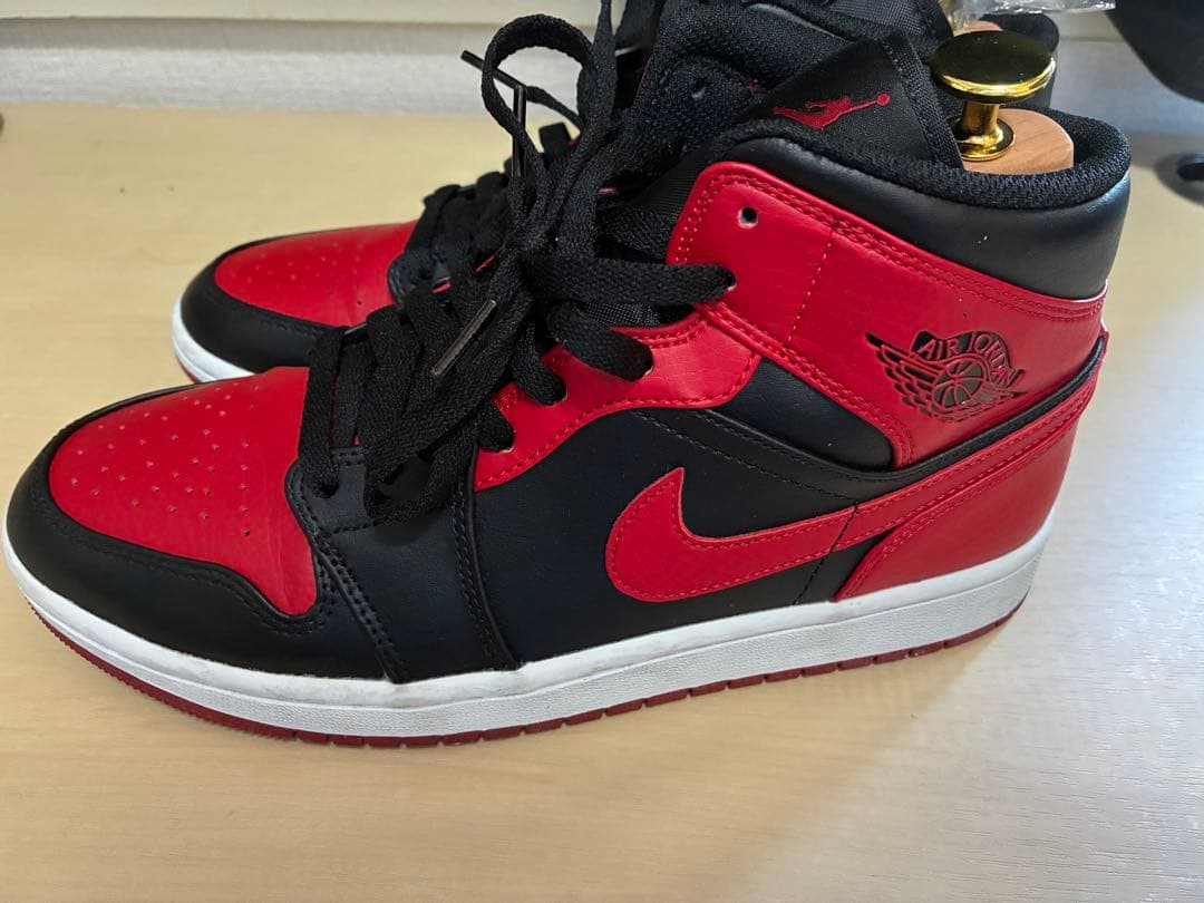 エアジョーダン Midシューズ 赤黒