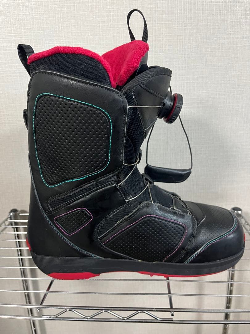 SALOMON スノーボードブーツ 女性用 ブラック/ピンク