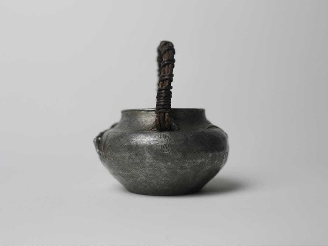 時代 古錫製 銘あり 香山？ 急須 霊知と蘭 細工 茶器 茶道具