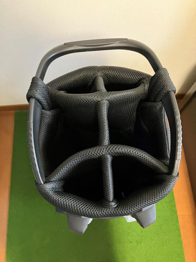 【新品】NEW BALANCE 軽量キャディバッグ スタンド式