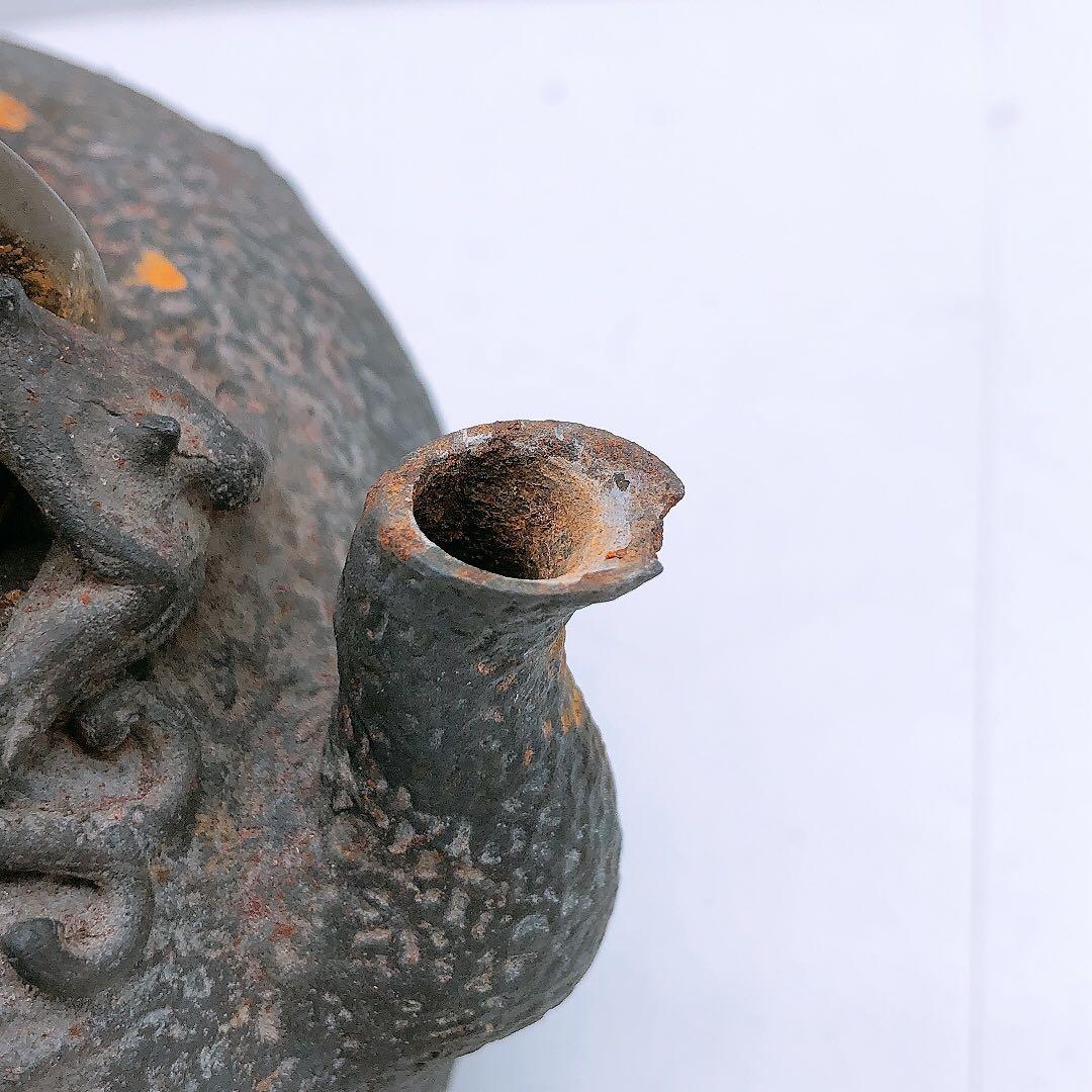 【要確認】日本亀文 鉄瓶 銅蓋 動物モチーフ 重さ約2.5kg アンテ