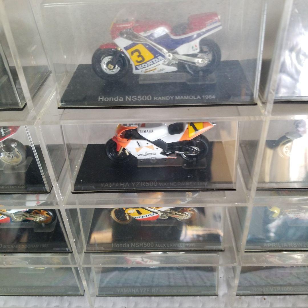 バイク　フィギュア　32台