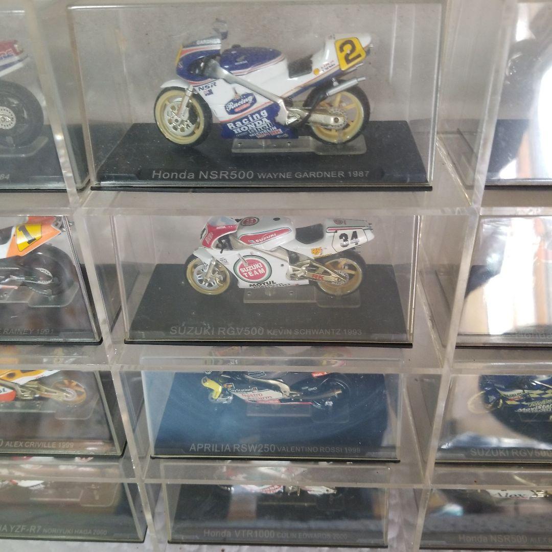 バイク　フィギュア　32台