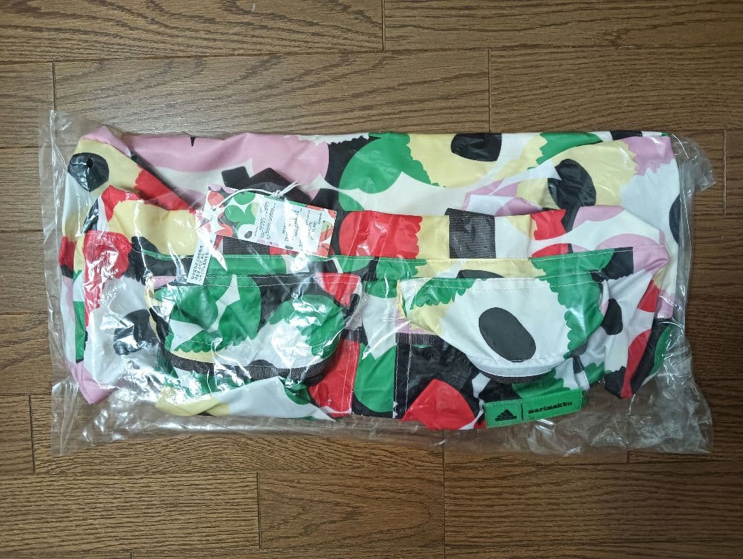 ご予約＊新品タグ付 adidas × マリメッコ ダッフルバッグ ボストンバッグ