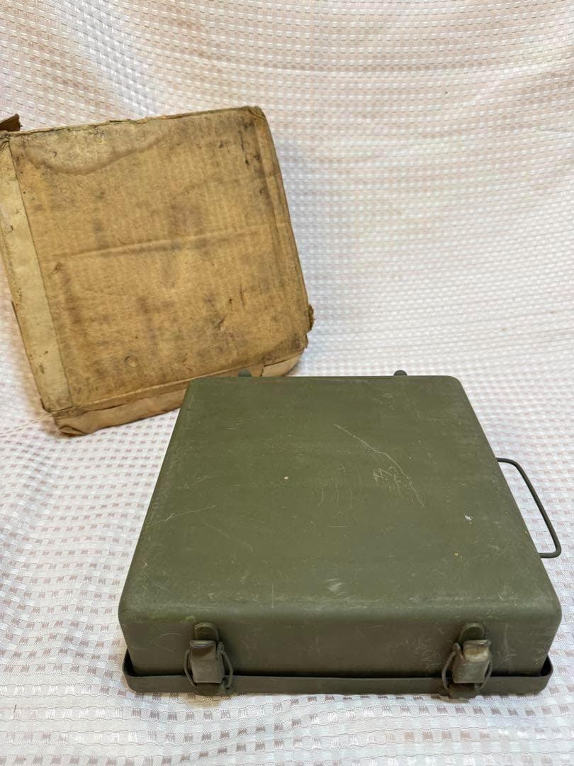 米軍 実物 ファーストエイド メタルケース