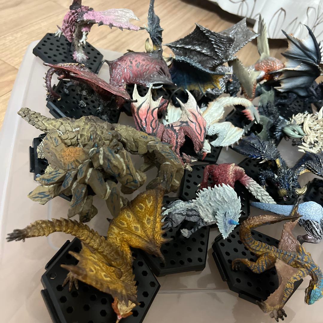 モンスターハンター カプコン フィギュア