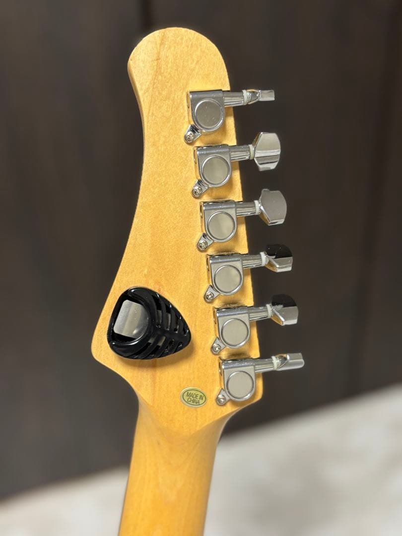 ストラトキャスター エレキギター