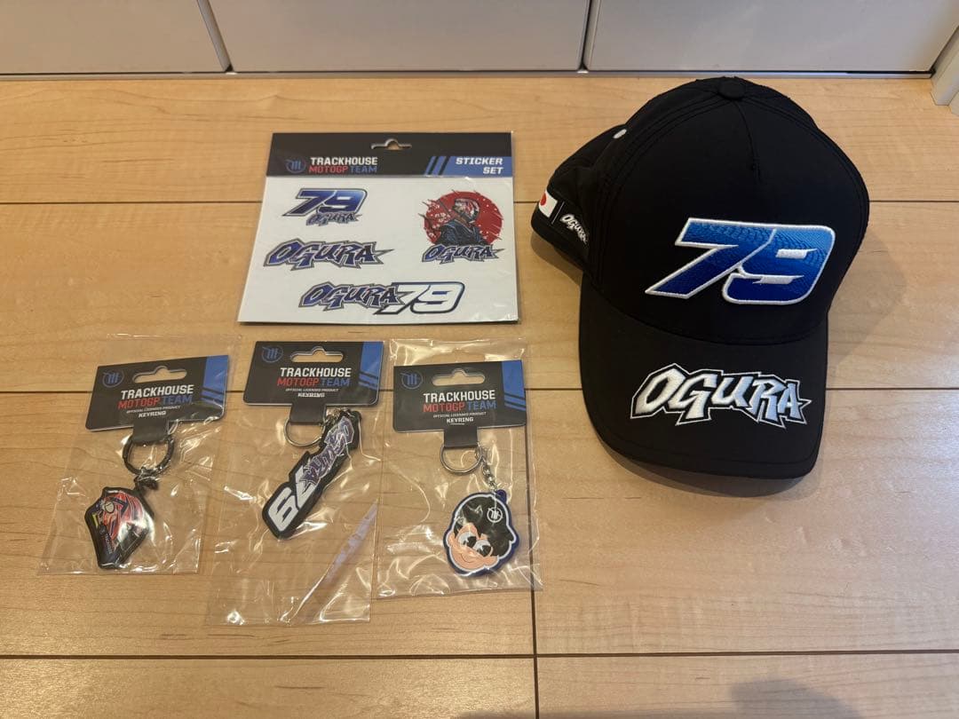 小椋藍　応援グッズ！ ステッカーセット & キーホルダー、キャップ