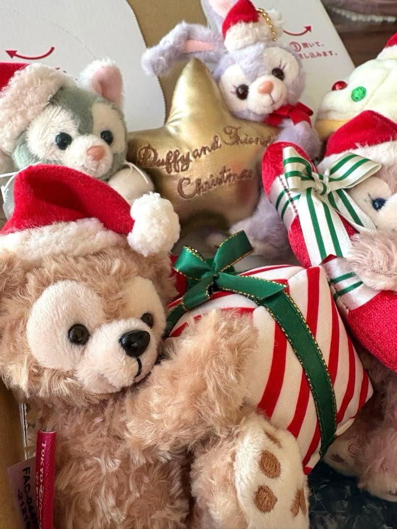 【新品】ディズニーシー　2021年クリスマス ぬいぐるみバッジ　6点セット