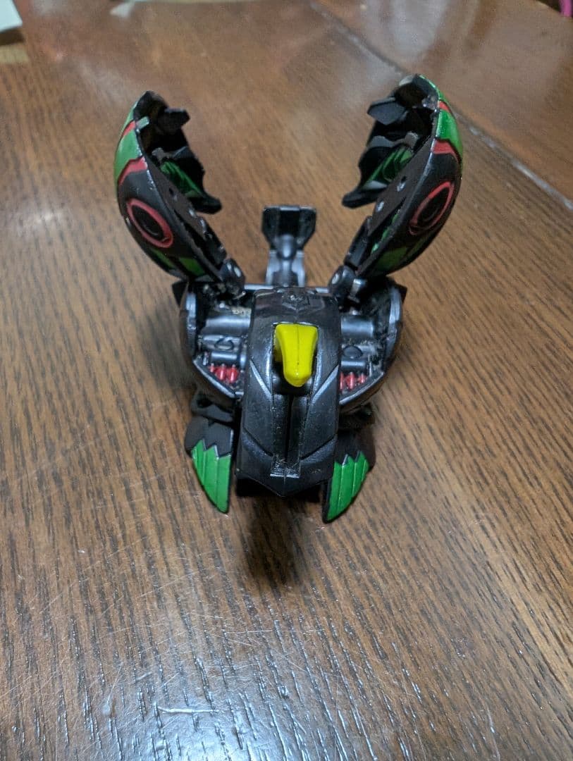 【超希少品】爆丸　ダークオンヘリオス