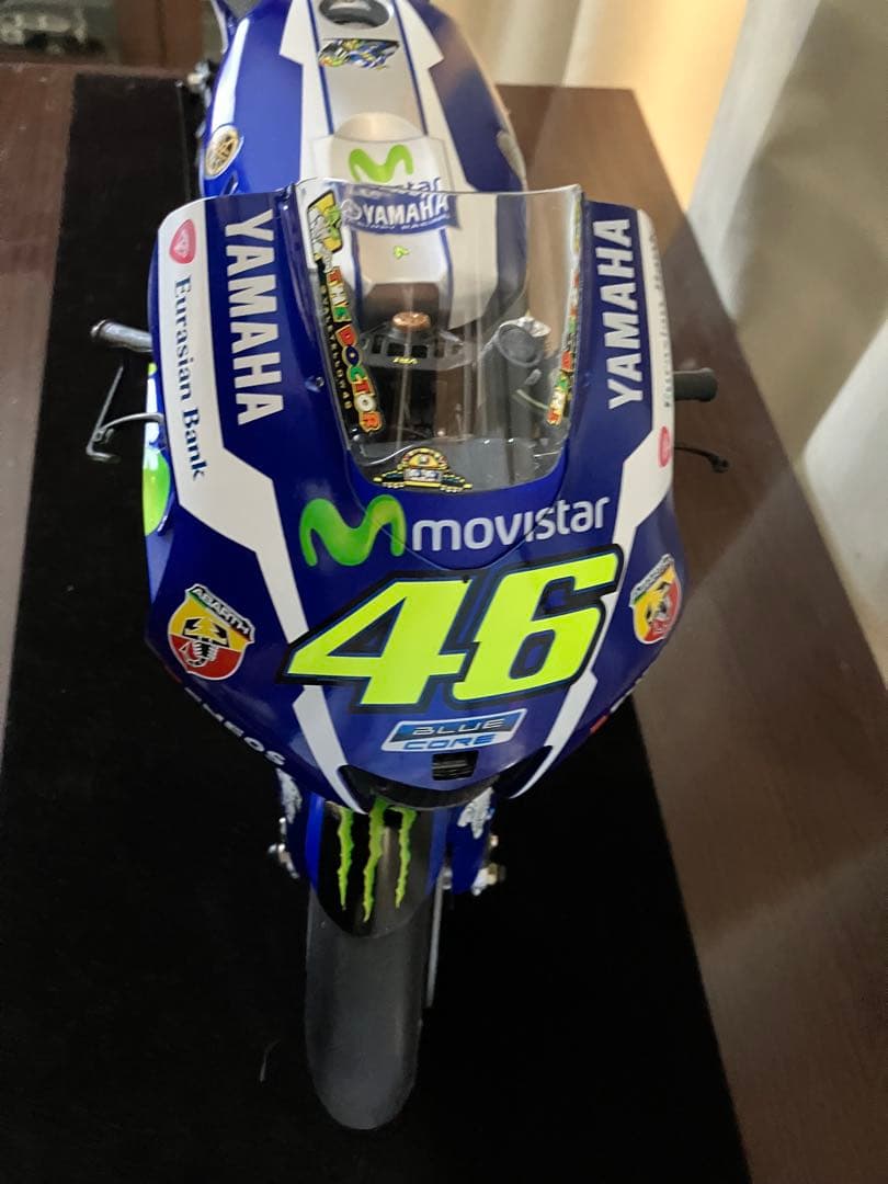 デアゴスティーニ YAMAHA YZR-M1 バレンティーノ・ロッシモデル