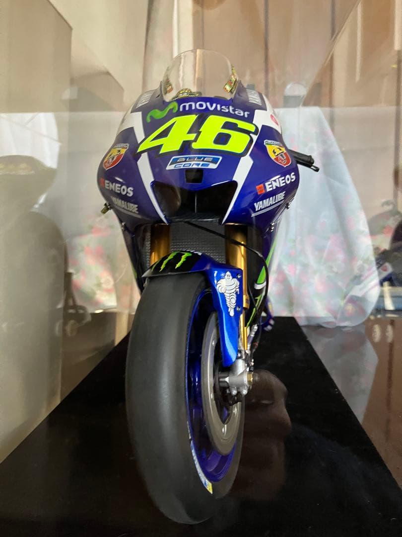 デアゴスティーニ YAMAHA YZR-M1 バレンティーノ・ロッシモデル