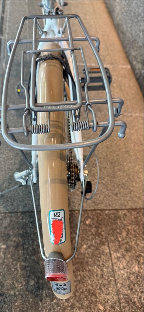 GIANT ホワイト シティサイクル 前カゴ付き