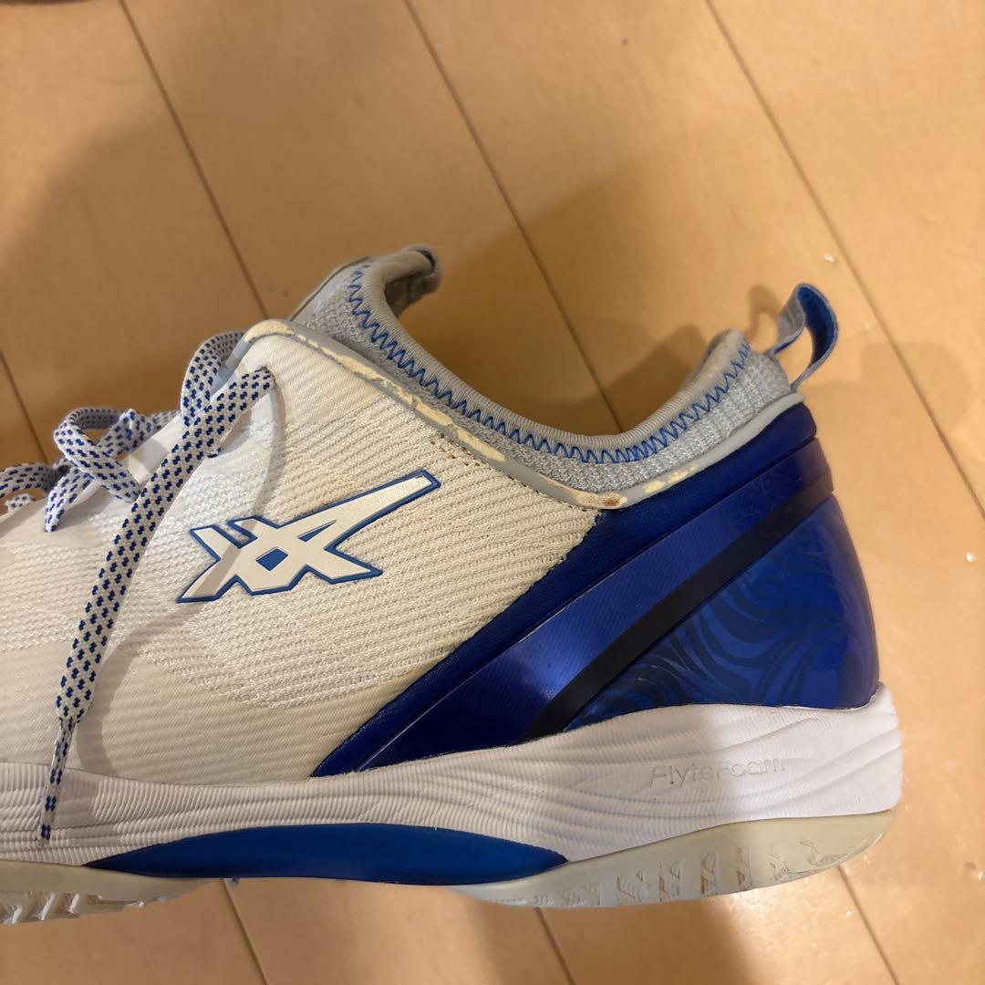 asics グライドノヴァff2 限定カラー(白/青)