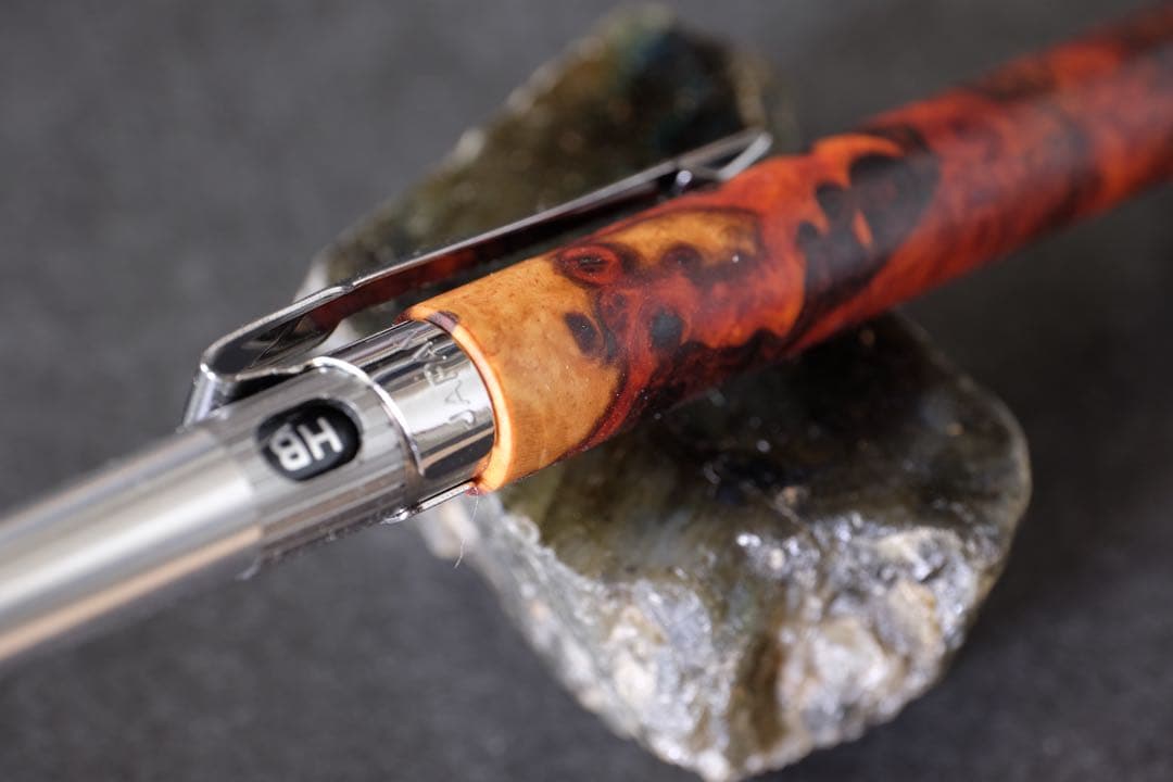 PG5木軸カスタム0214　高村杢工房 製図用シャープペンシル　極上花梨瘤紅白