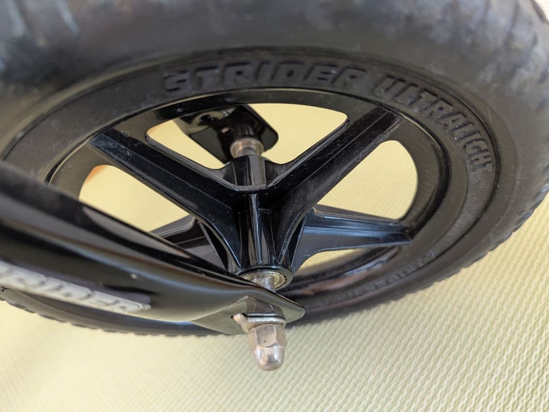 Very Nice STRIDER スポーツモデル 12インチ ストライダ