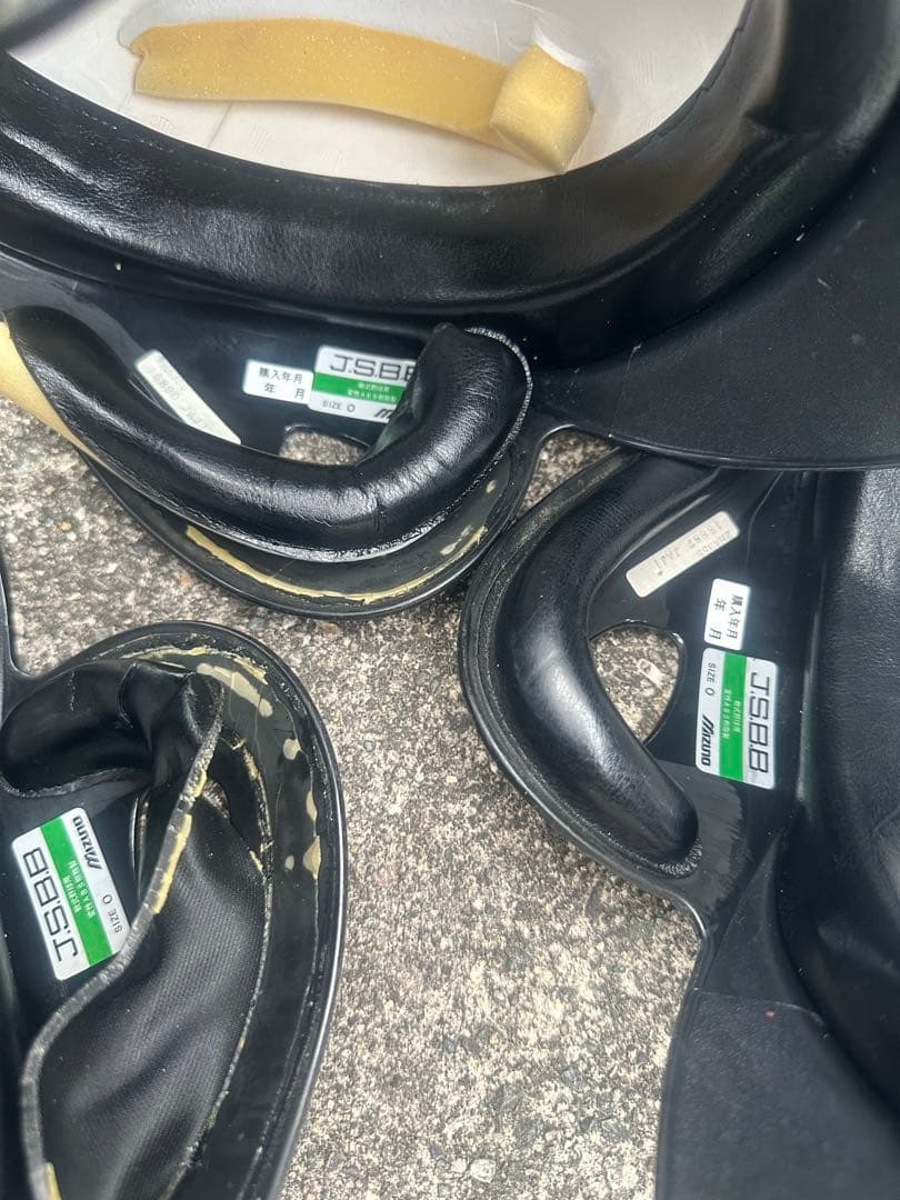 軟式野球　ヘルメット　4個セット　スラッガーの カバン付き