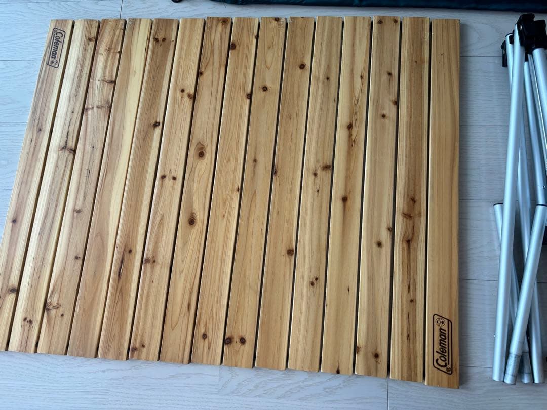 Coleman 木製折りたたみテーブル
