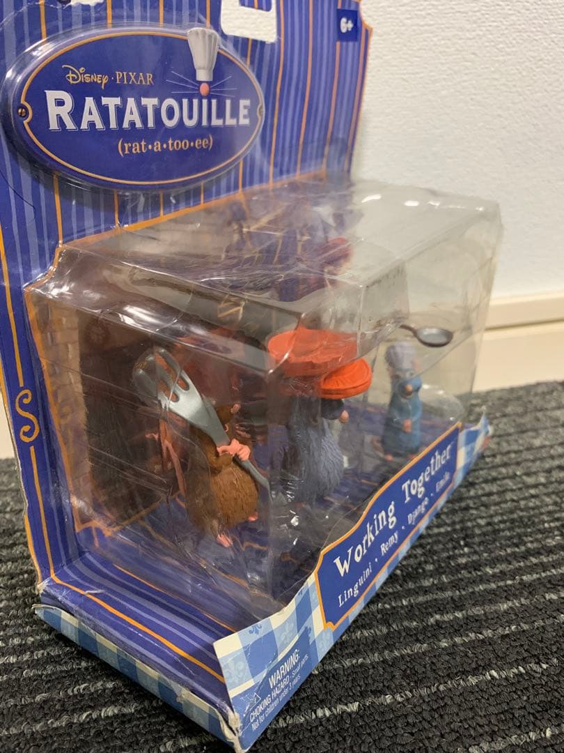 ディズニー ピクサー　レミーのおいしいレストラン　フィギュア 新品未開封