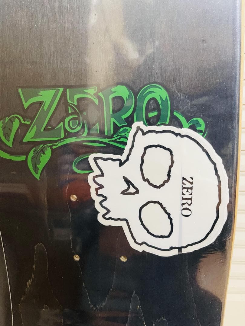 台湾製無地黒デッキテープ付き　ZERO ゼロ スケートボード8.5デッキ