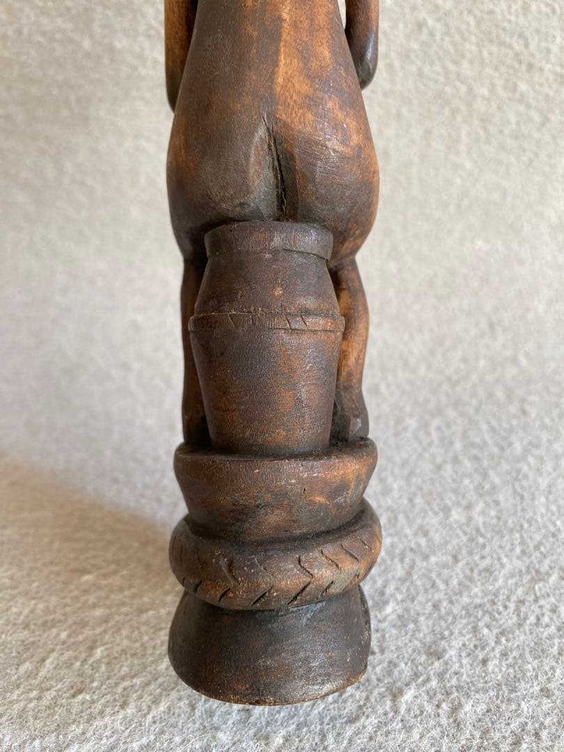 【インドネシア・スマトラ】木彫り／プリミティブアート　置物