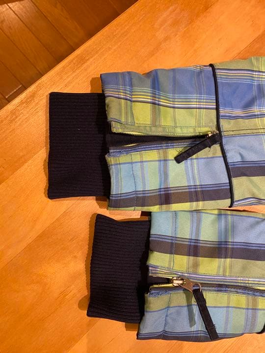 スノーボードウェアー686