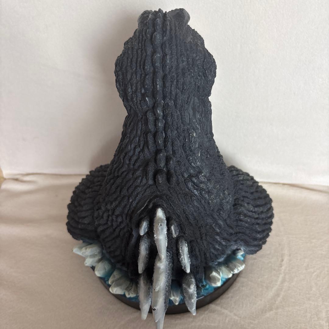 胸像フィギュアケース付 キンゴジ ネクタイ