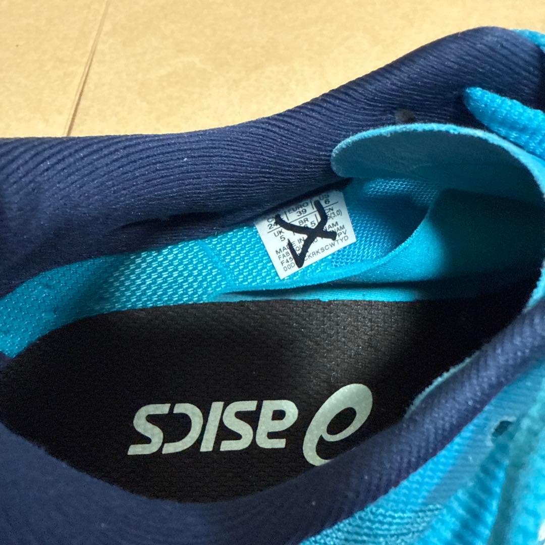 アシックス　マジックスピード4