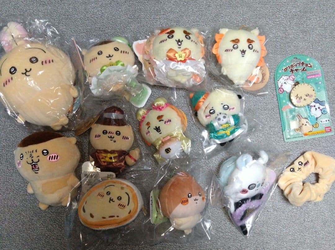 ちいかわ　マスコット　ぬいぐるみ　くりまんじゅう　うさぎ　ラッコ　シーサー