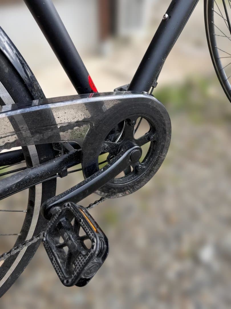 2/11値下げ実施　ブリヂストン クロスバイク 黒 前バスケット付き