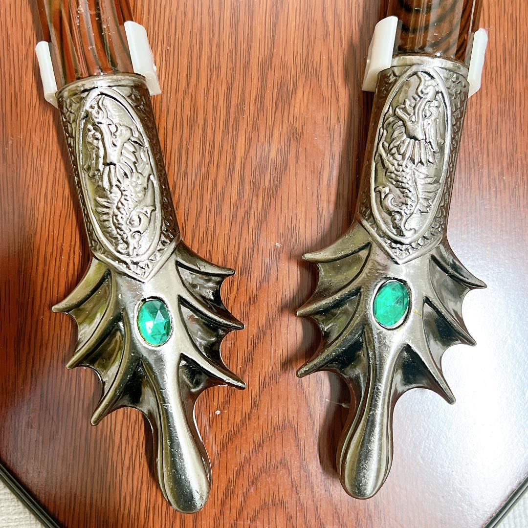 【希少✨】バトルアックスの壁掛け　中世ヨーロッパ風の壁掛け　鉄製で重量感あり