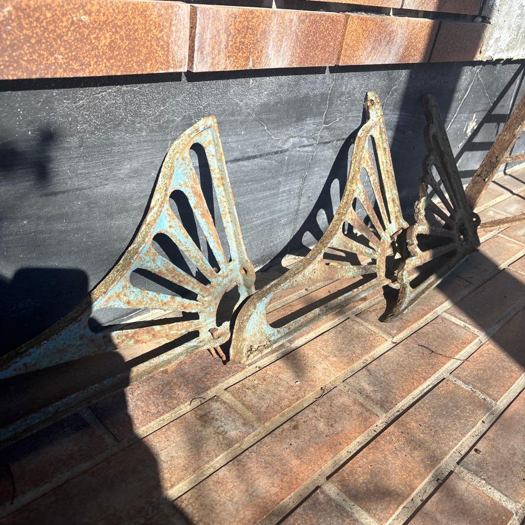 アンティーク 古い 鉄製 アイアン 棚受け L字 金具 ブラケット ７本セット