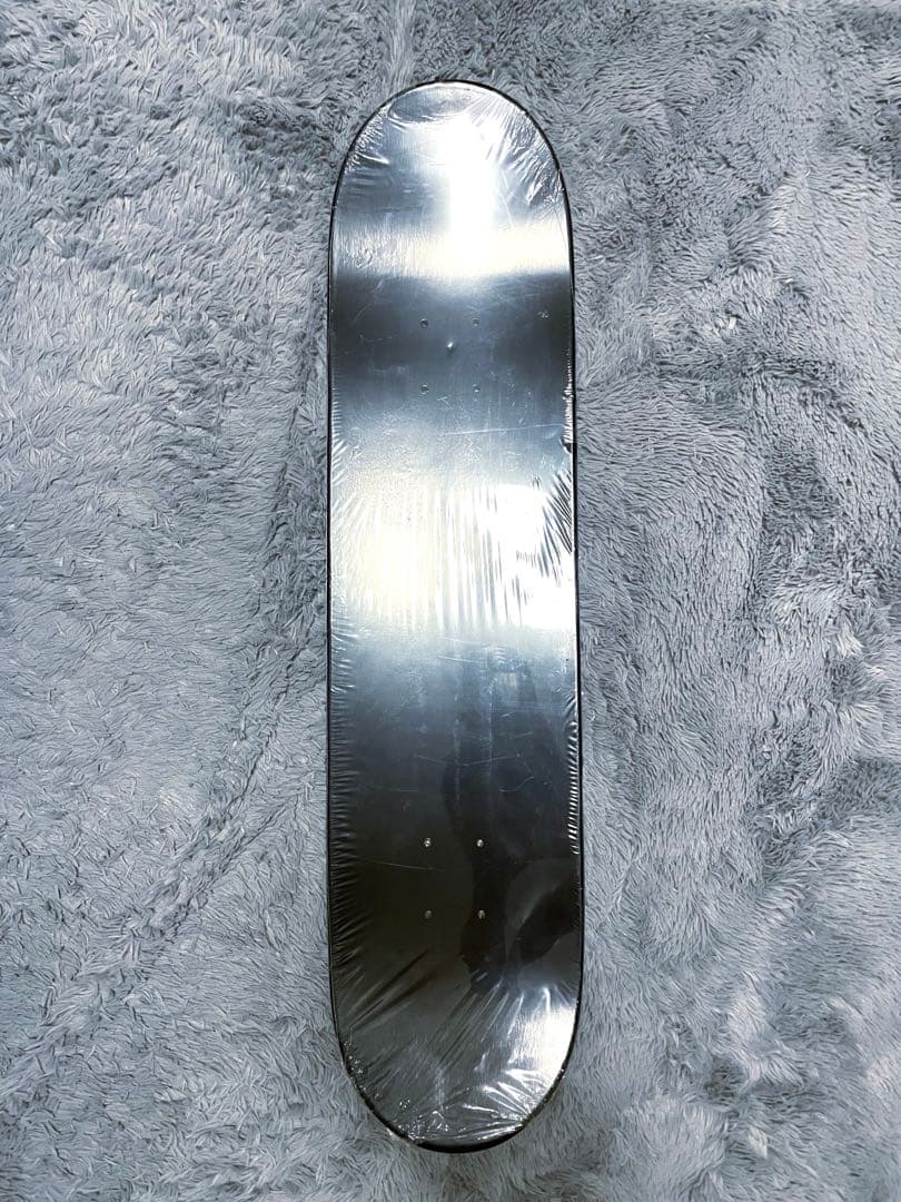 KIKS TYO スケートボード デッキ