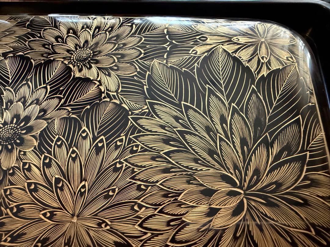 輪島塗　菊沈金彫詰 菓子器 共箱付き