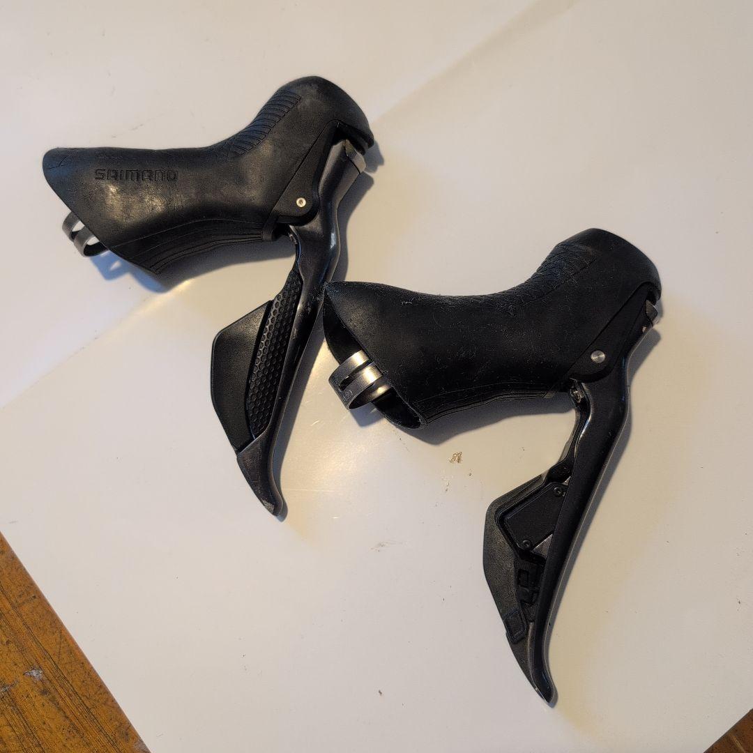 シマノ R8070 Di2 STIレバー 油圧ディスク