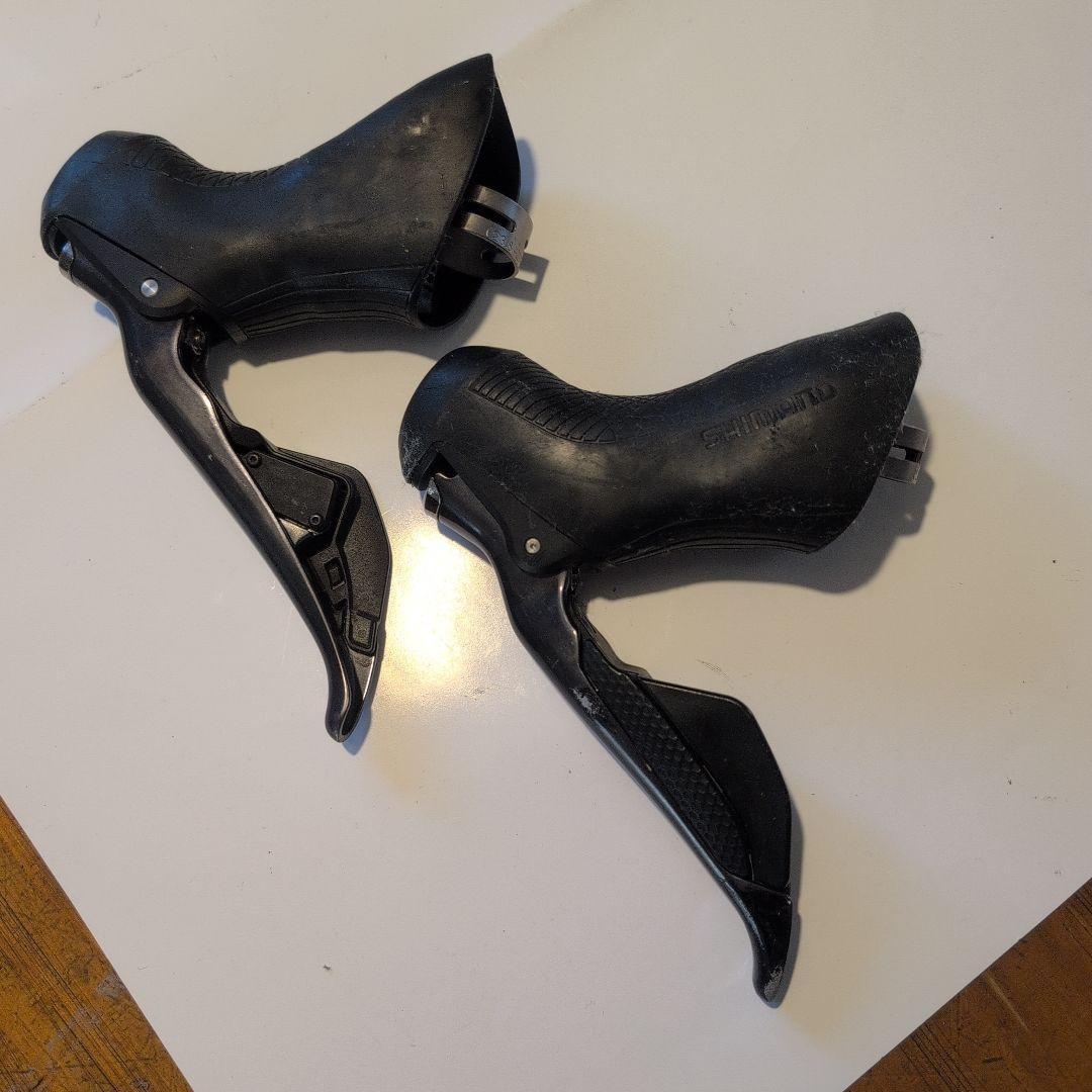 シマノ R8070 Di2 STIレバー 油圧ディスク