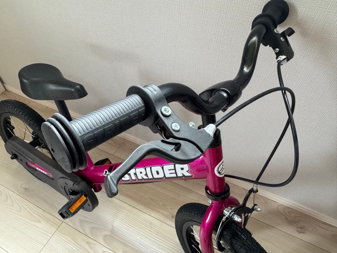 美品　STRIDER 14x ピンク キッズバイク　ストライダー　付属品あります