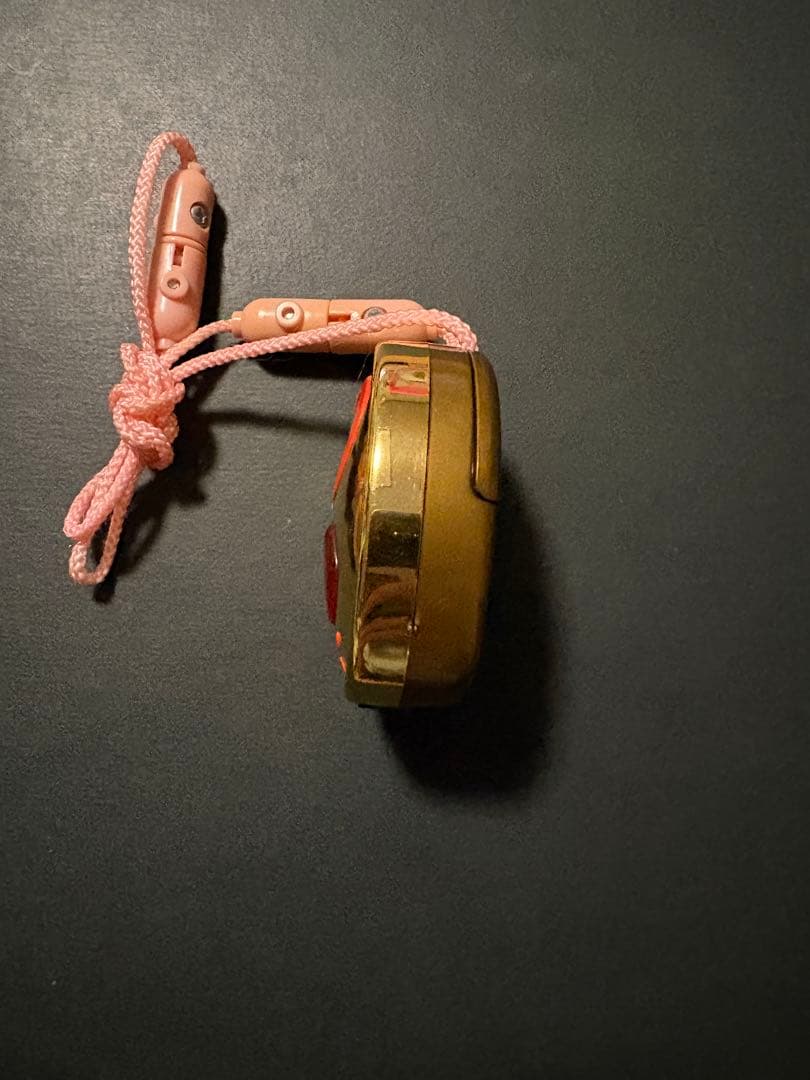 東京ミュウミュウ 変身ブローチ ミュウイチゴになるにゃん