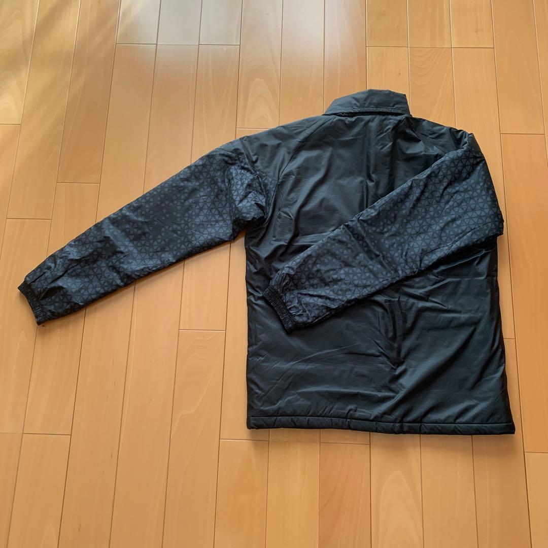 Puma 迷彩柄ウィンドブレーカー・パンツセット