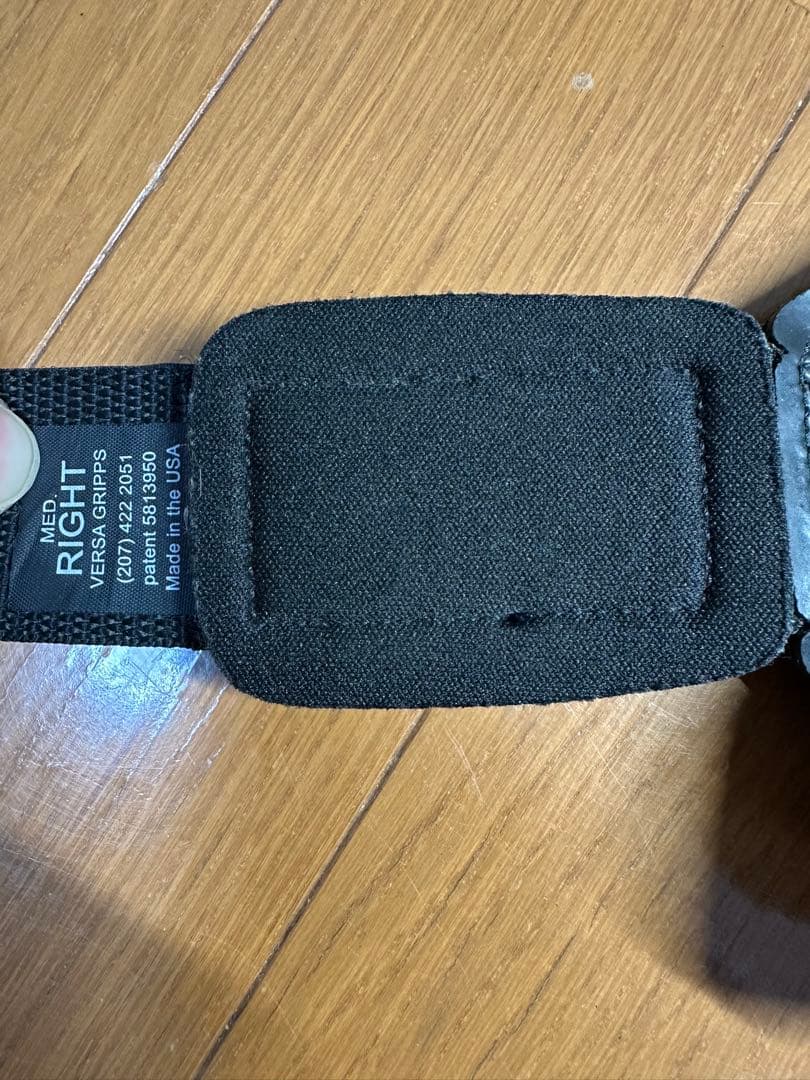 GOLD'S GYM エルボーパッド 左右セット ブラック。