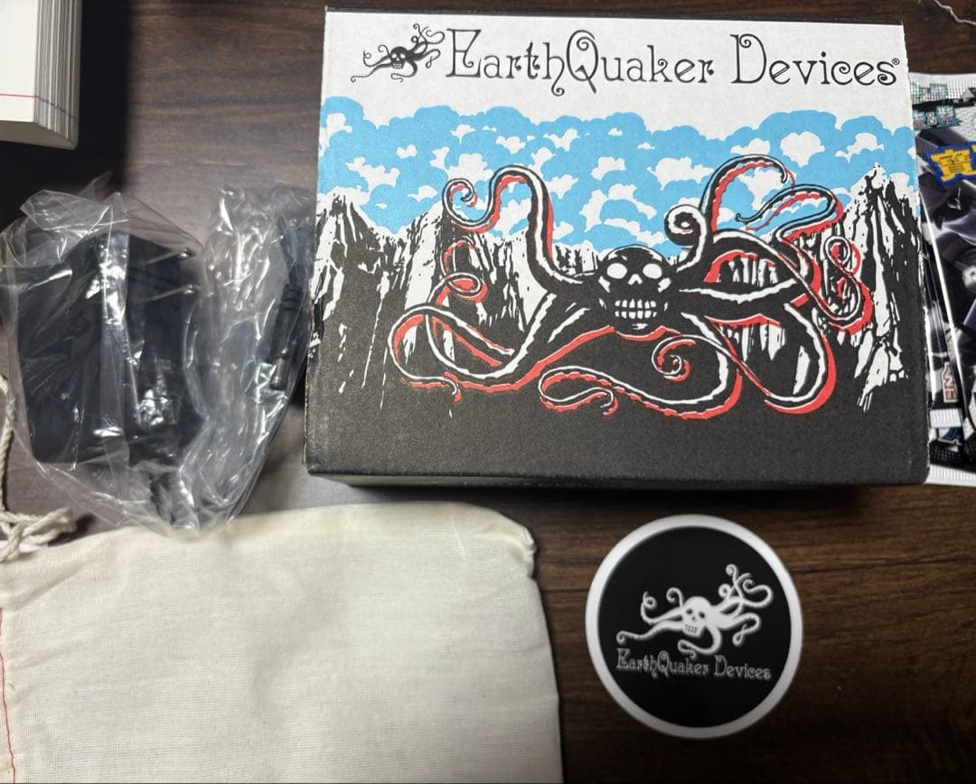 ギター EARTHQUAKER DEVICES Avalanche Run