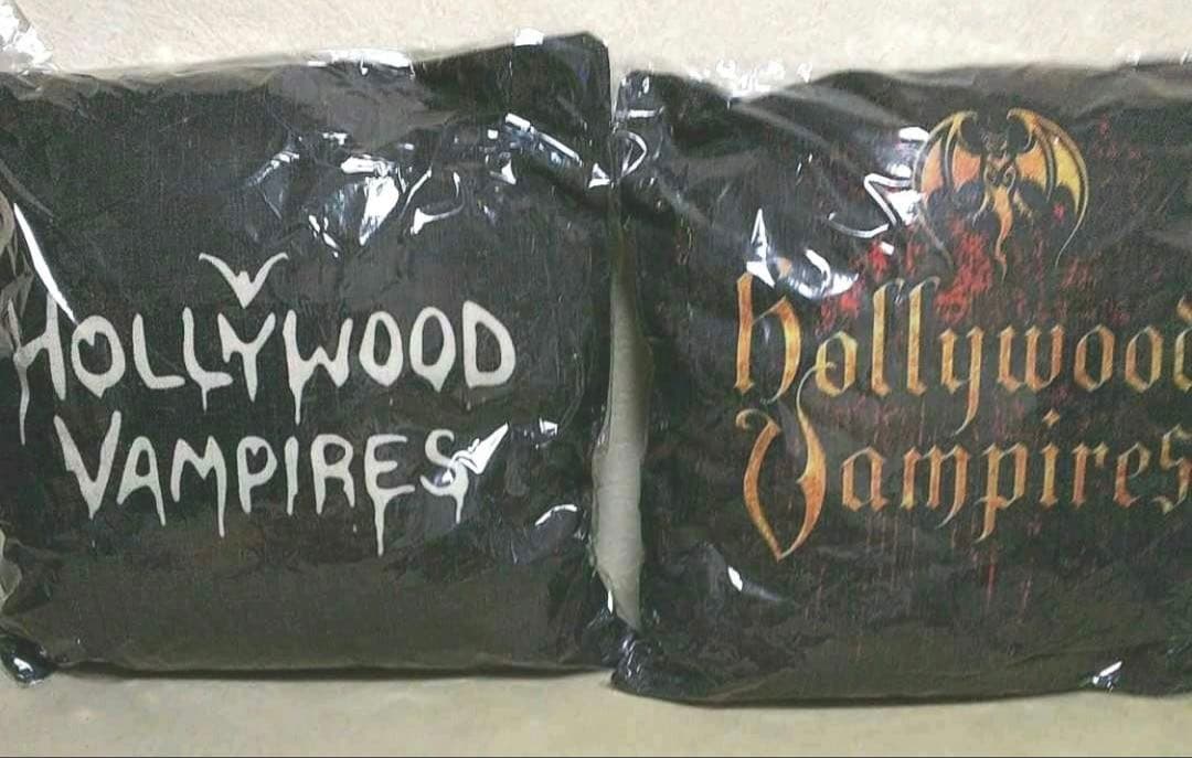 激安新品！ジョニーデップHollywood vampires正規品クッション2個