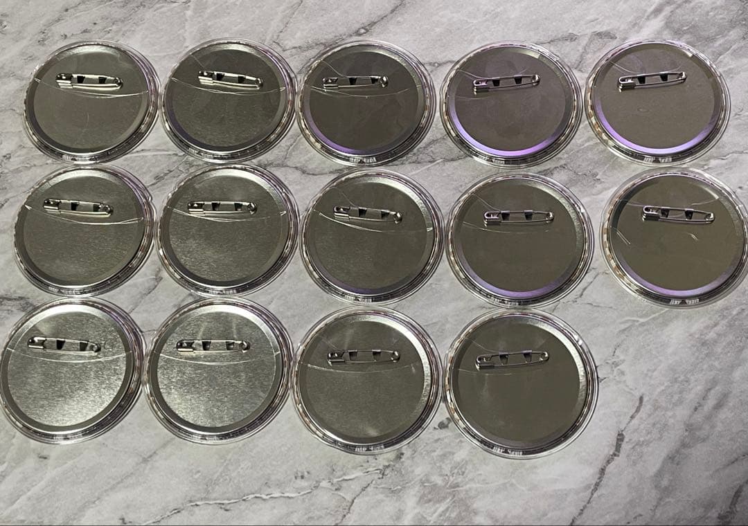 14点 東京ワンピースタワー限定 5周年缶バッジ トラファルガー・ロー カバー付