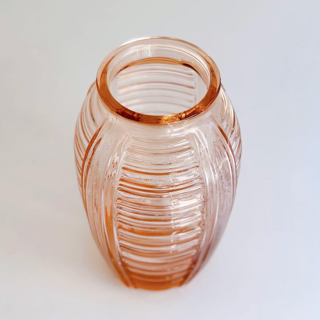 ヴィンテージ ピンクガラスのフラワーベース 花瓶 アール・デコ フランス